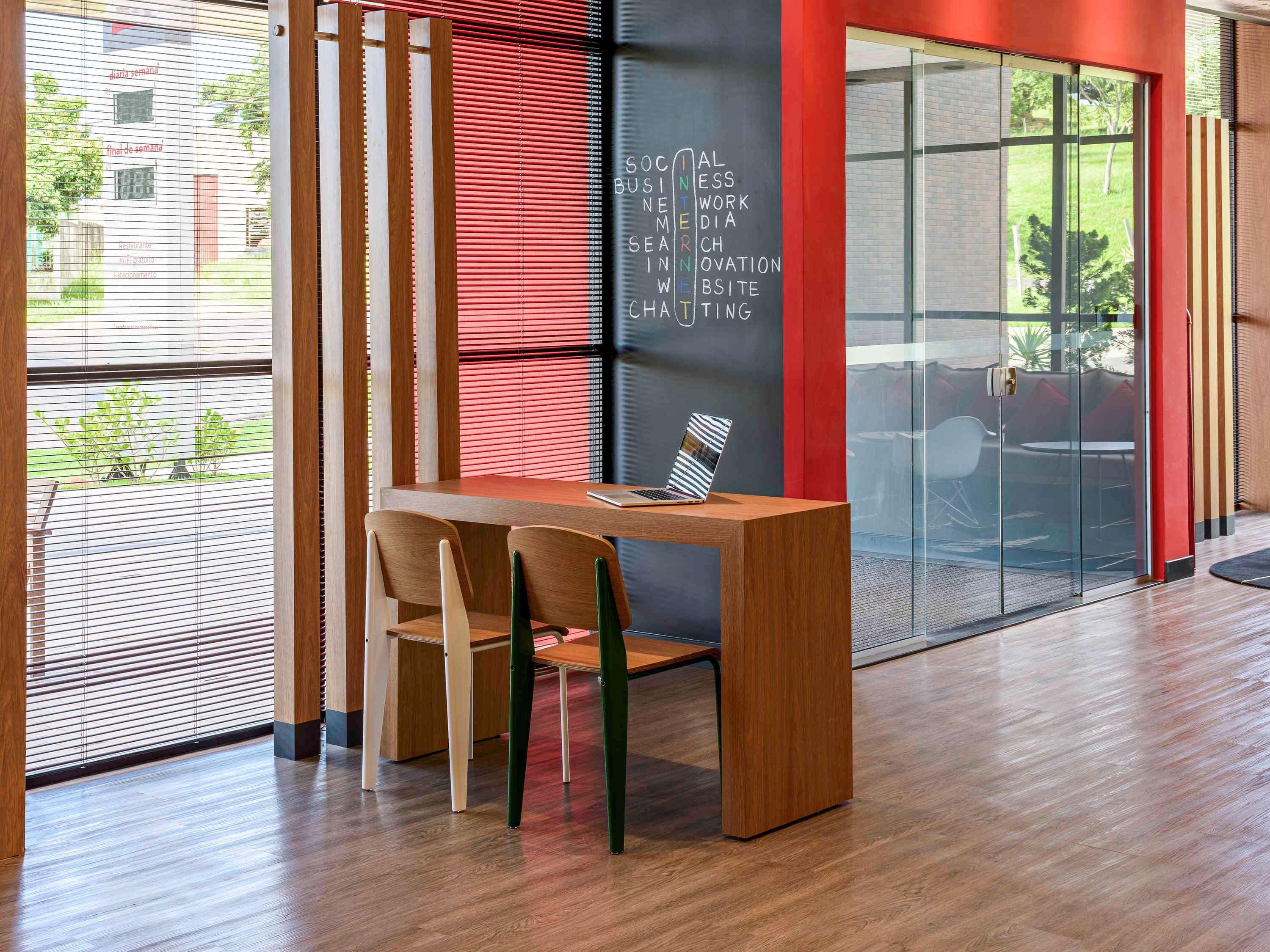 Ibis Guaiba Hotel Kültér fotó